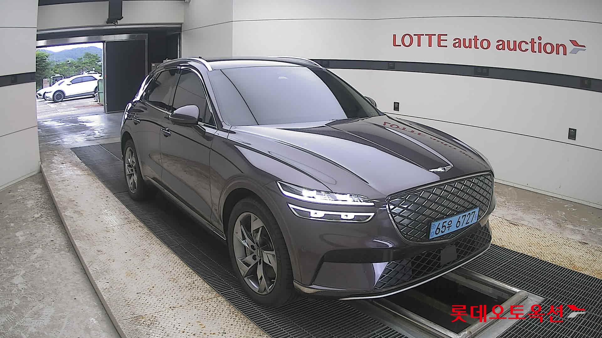 2022 - genesis gv70