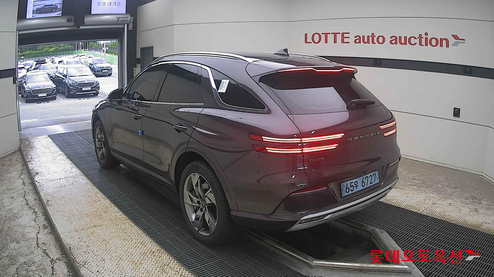 2022 - genesis gv70