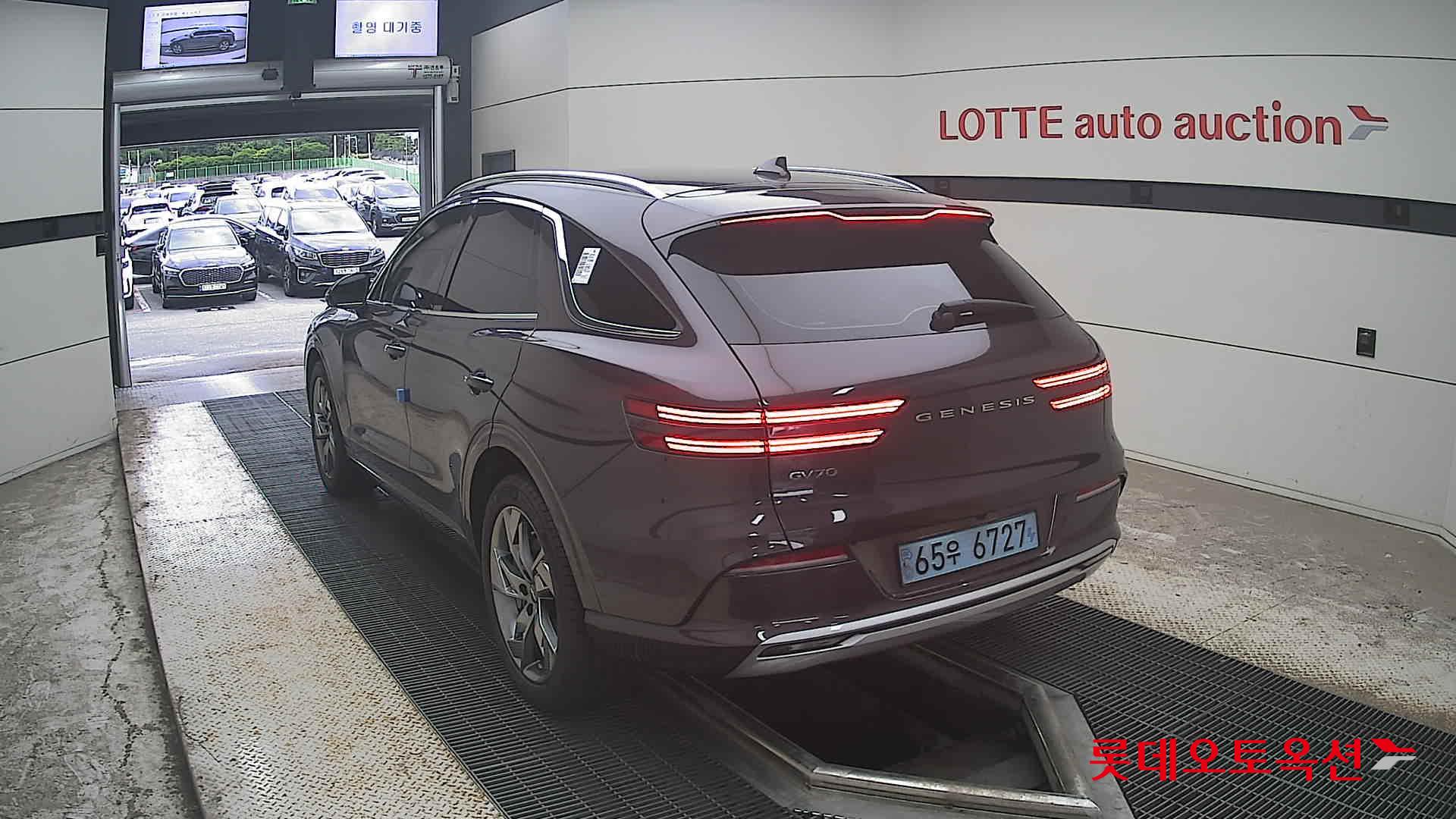 2022 - genesis gv70