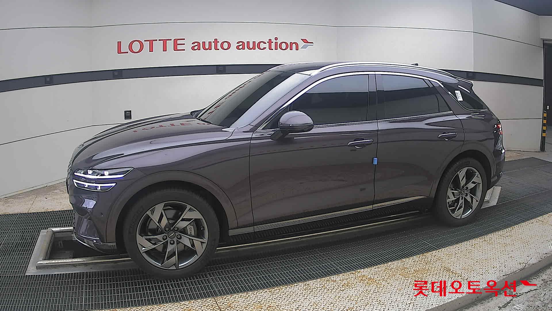 2022 - genesis gv70