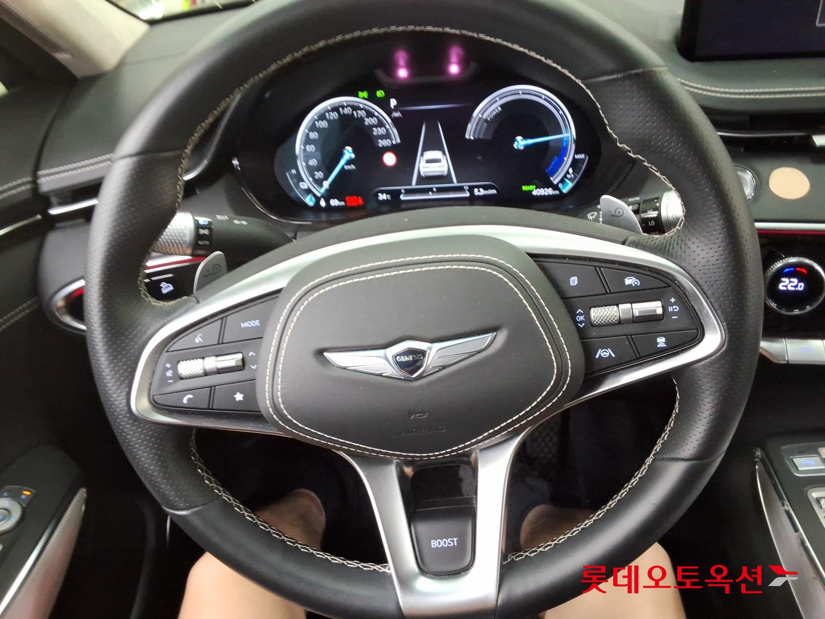 2022 - genesis gv70