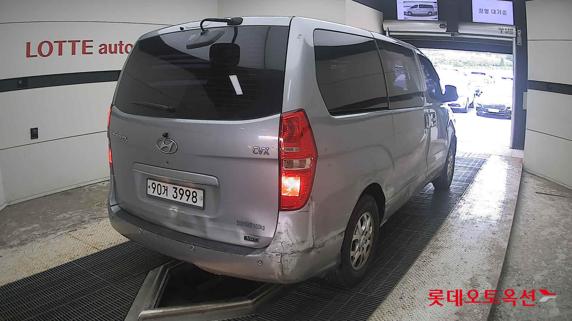 2012 - hyundai grand starex