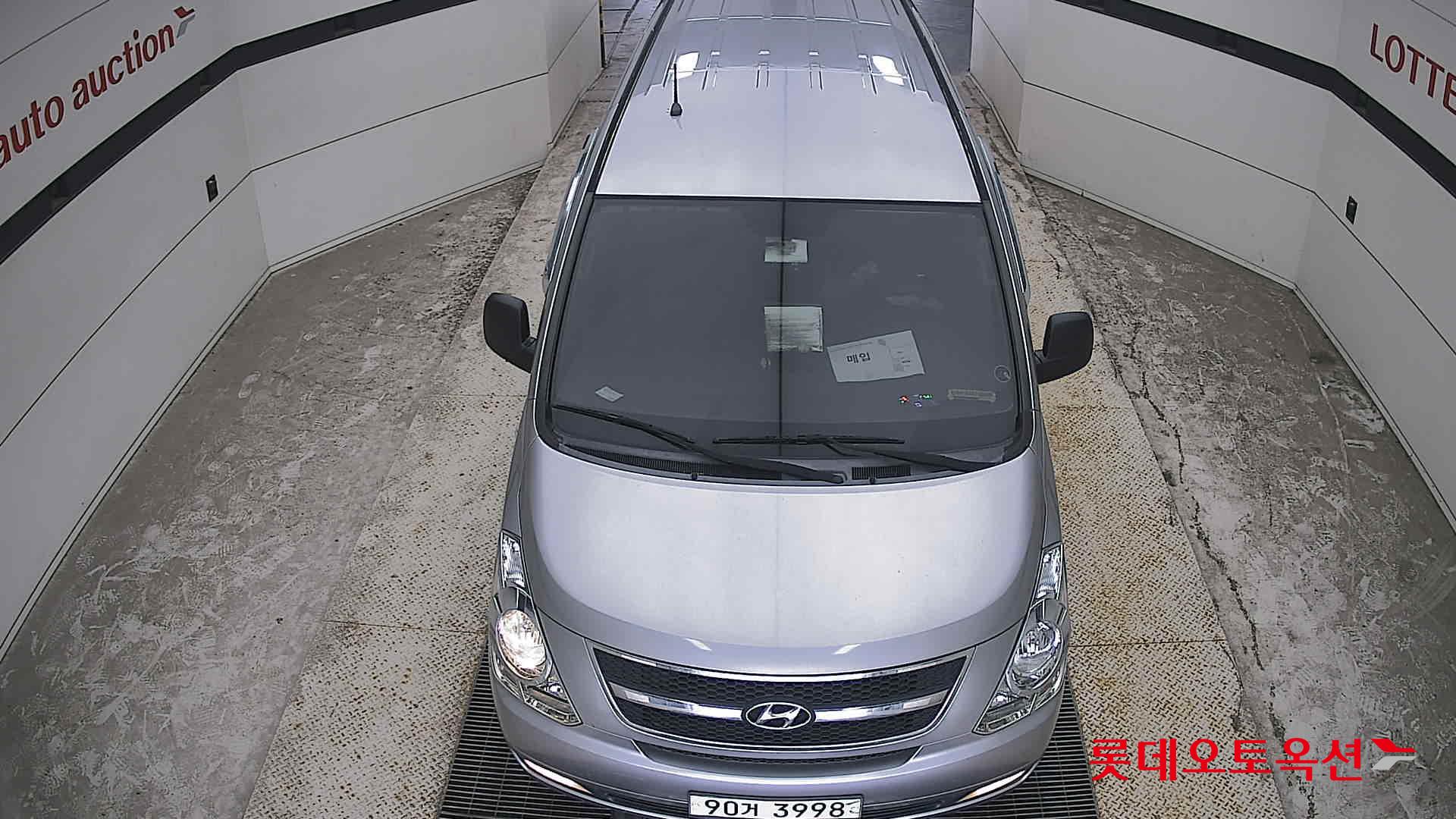 2012 - hyundai grand starex