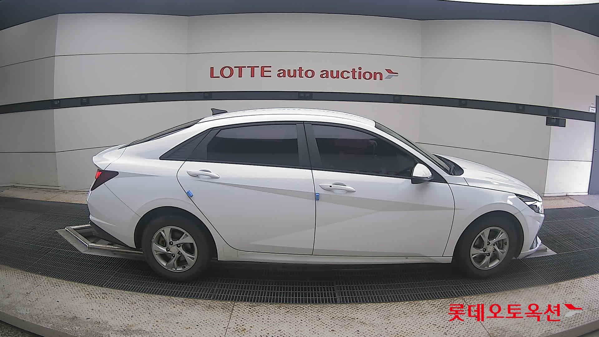 2021 - hyundai avante