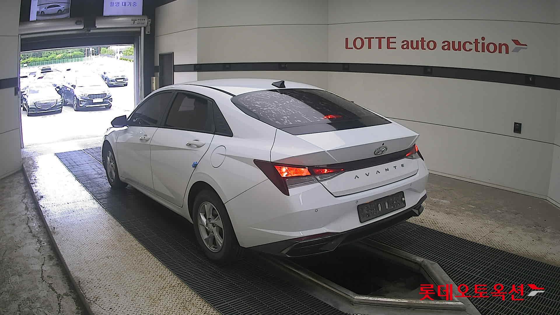 2021 - hyundai avante