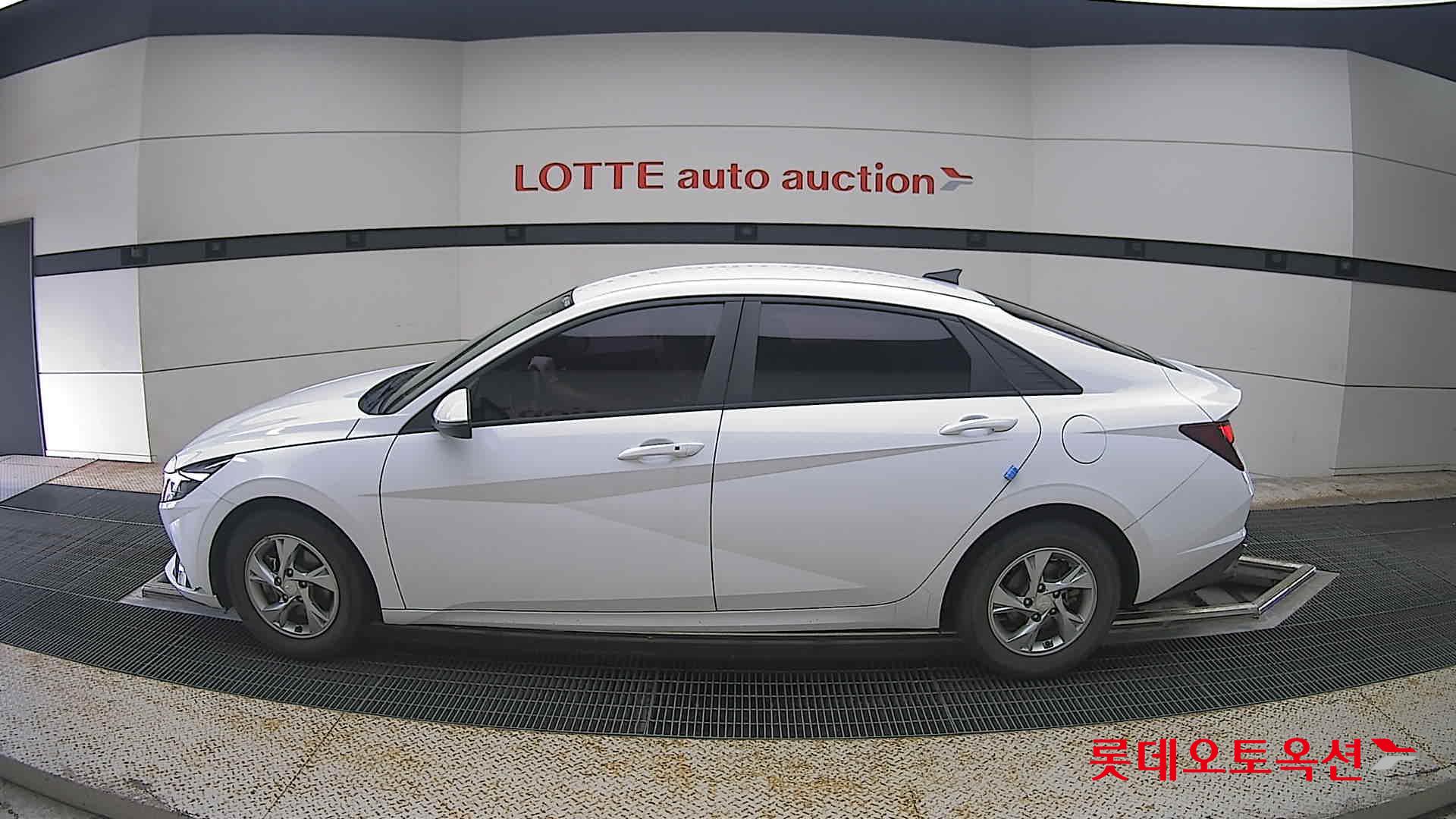 2021 - hyundai avante