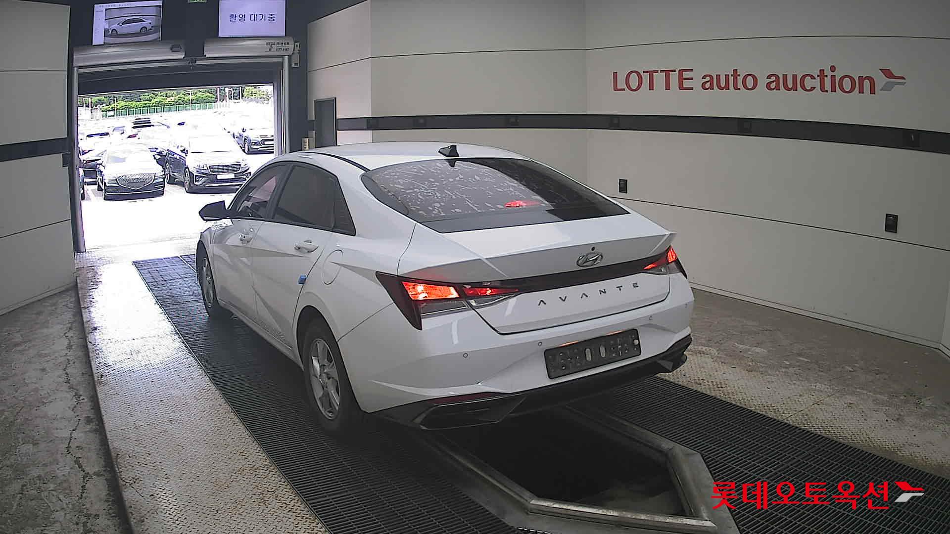 2021 - hyundai avante