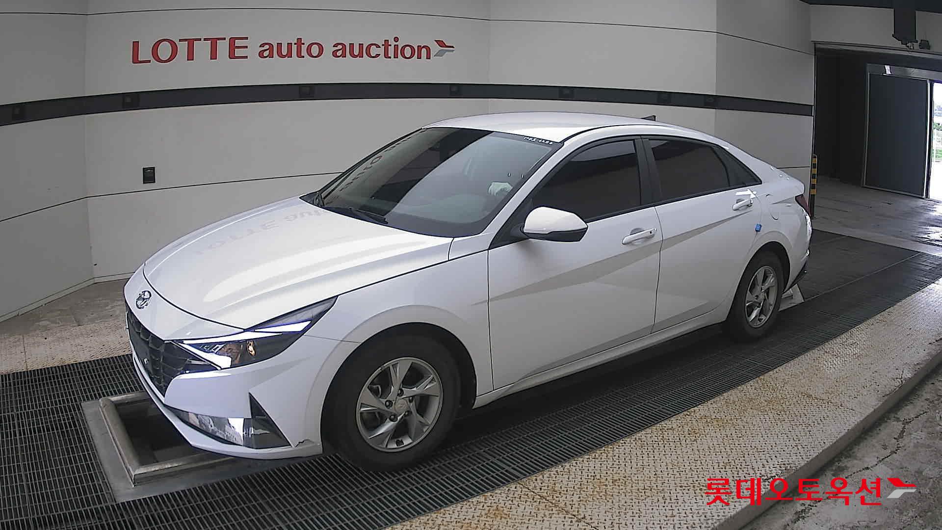 2021 - hyundai avante