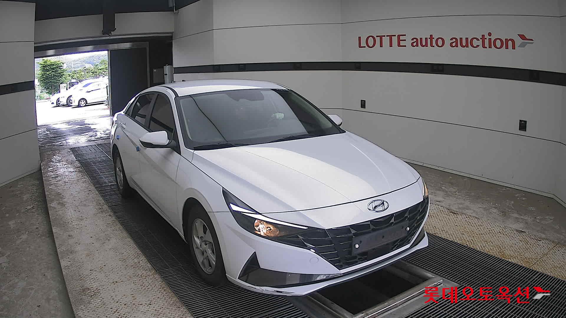 2021 - hyundai avante
