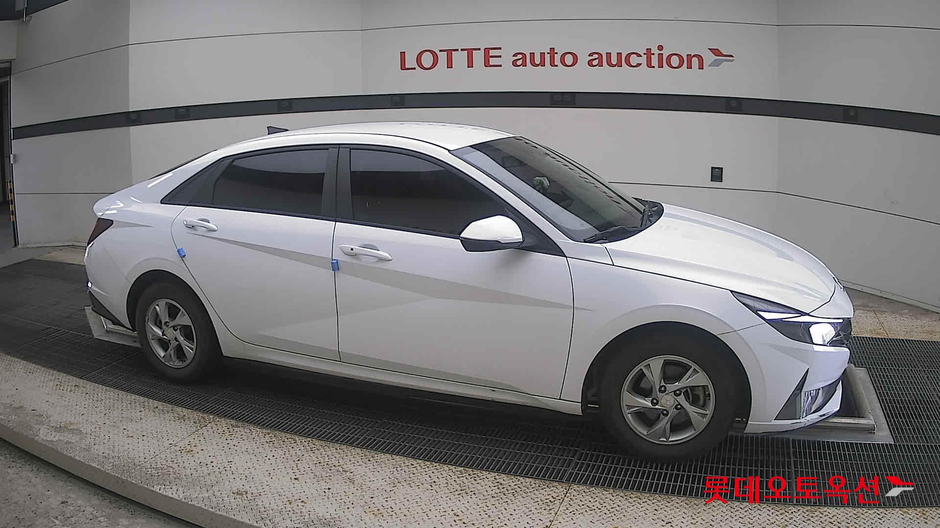 2021 - hyundai avante