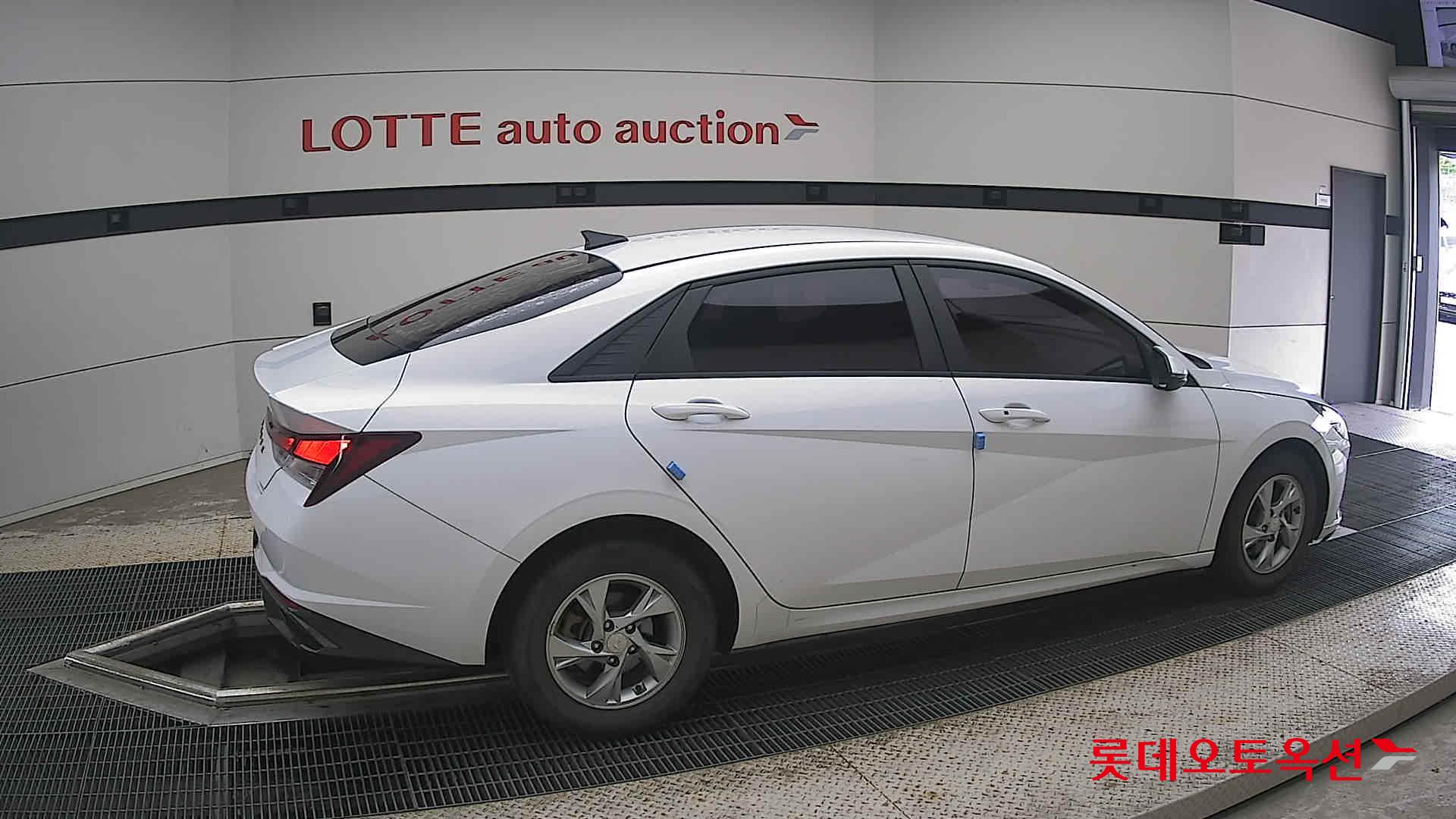 2021 - hyundai avante