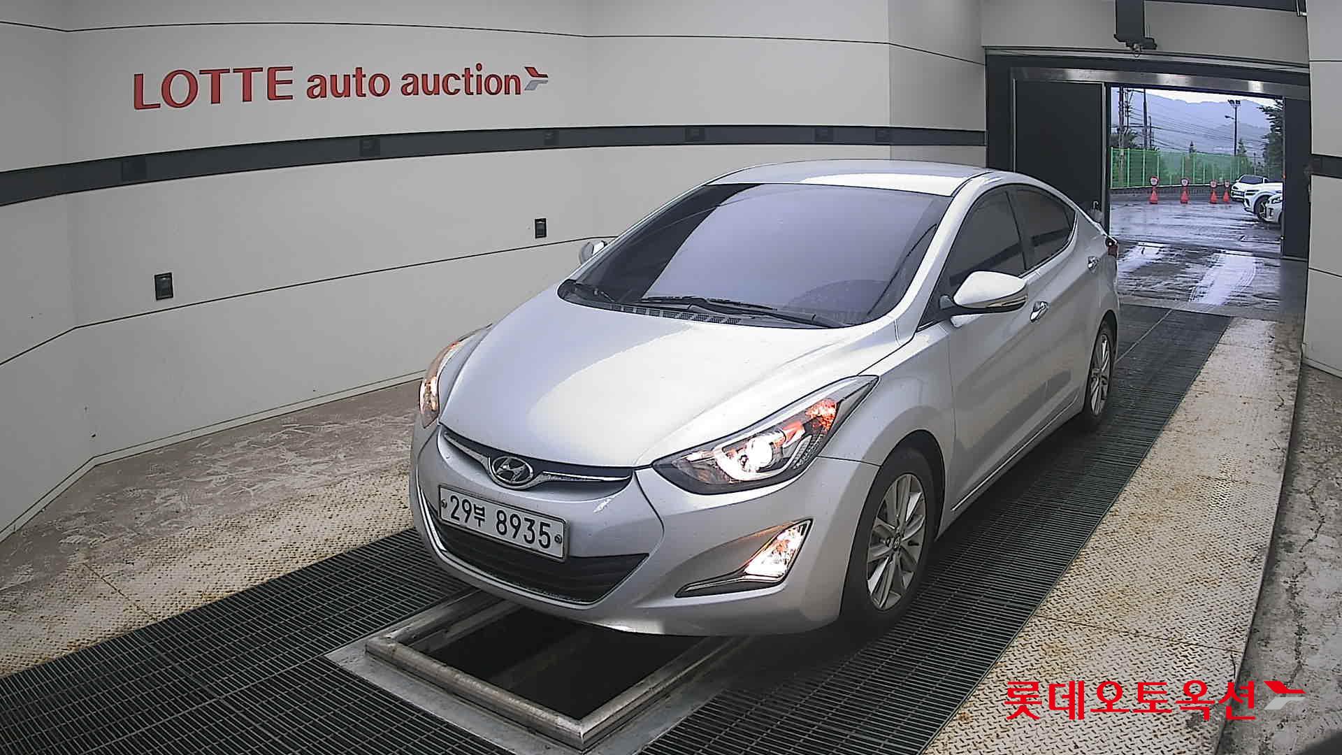 2015 - hyundai avante