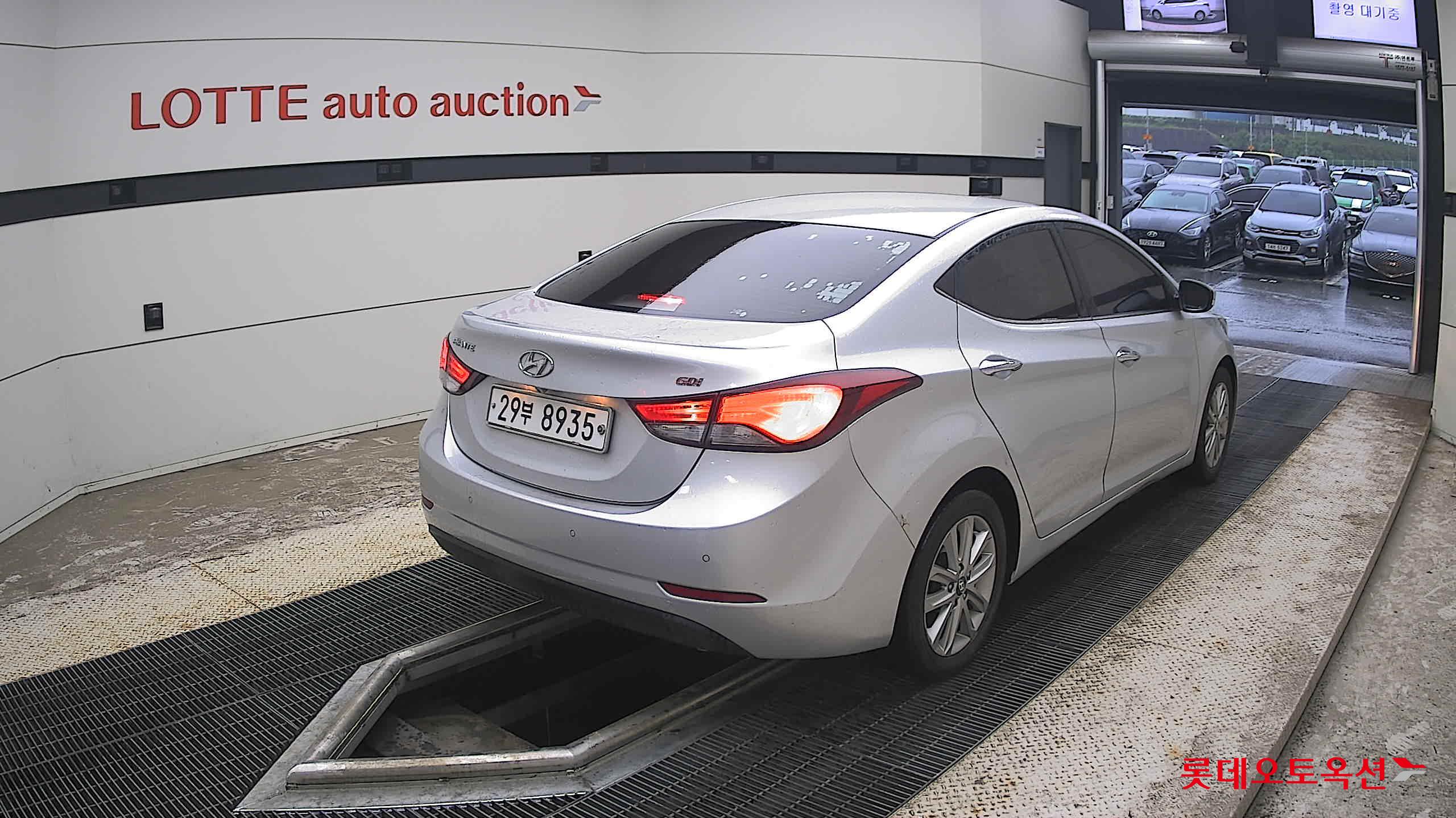 2015 - hyundai avante