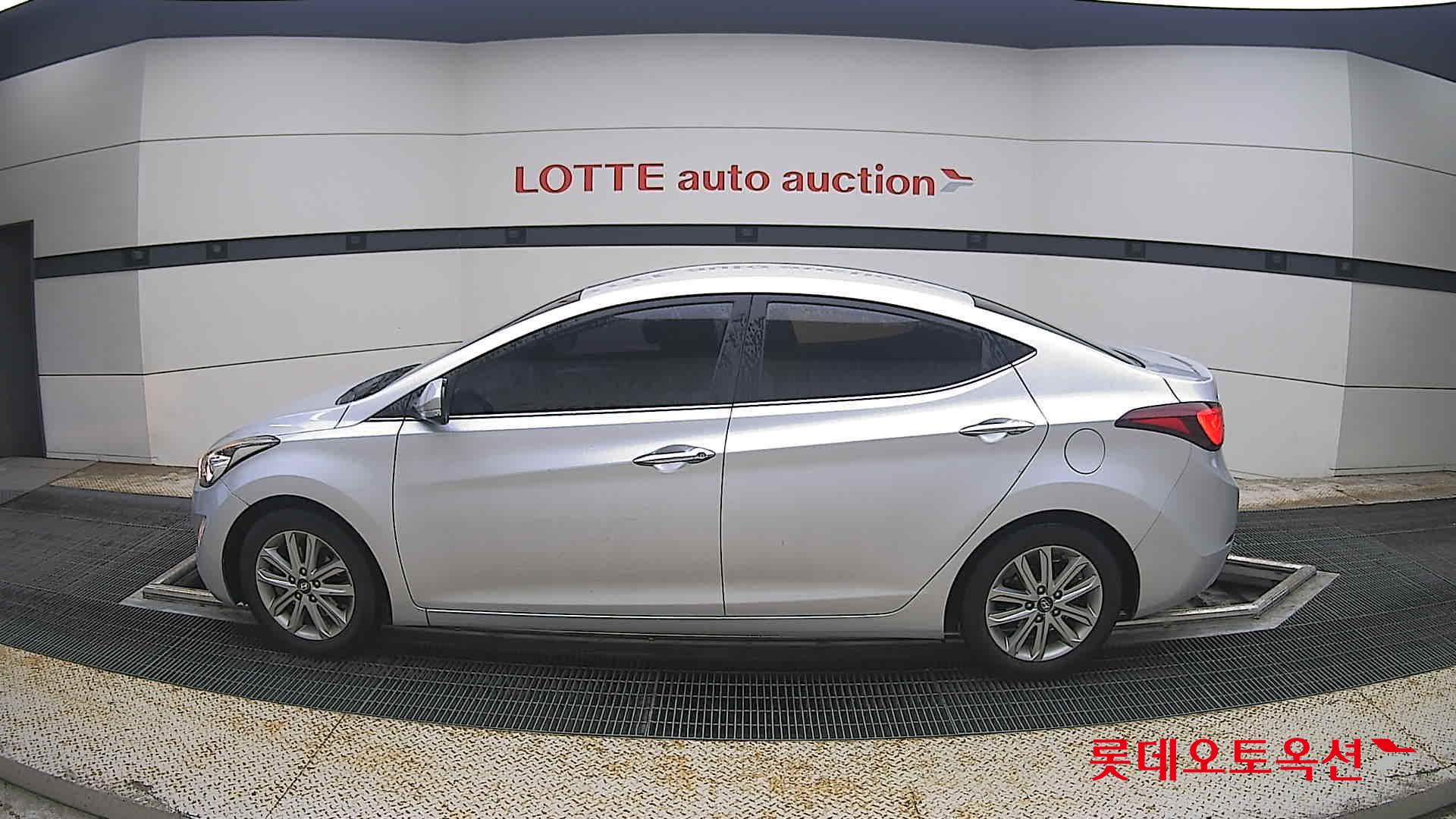 2015 - hyundai avante