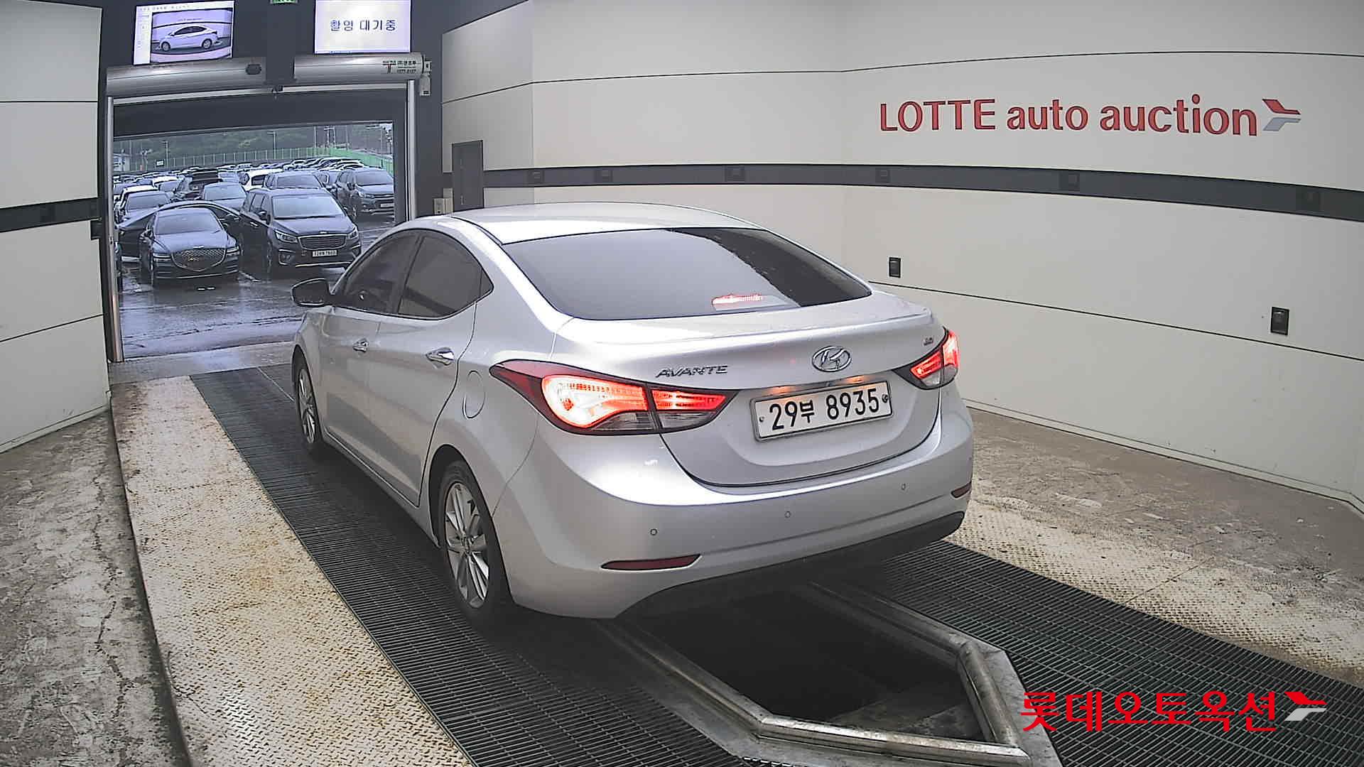 2015 - hyundai avante
