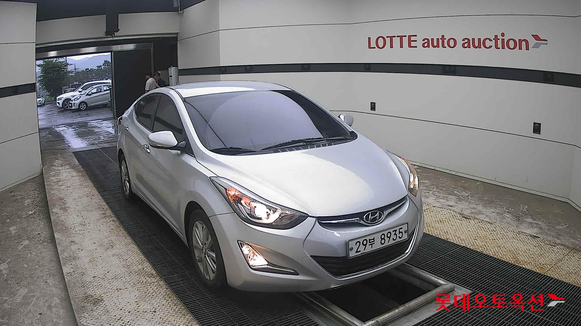 2015 - hyundai avante