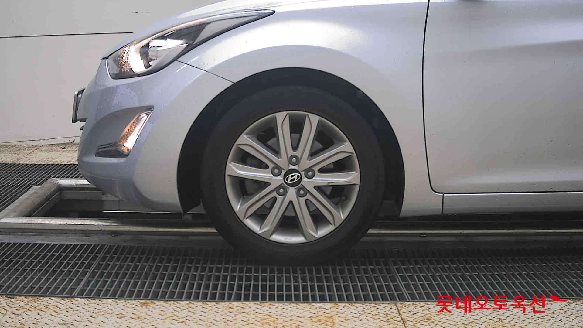 2015 - hyundai avante
