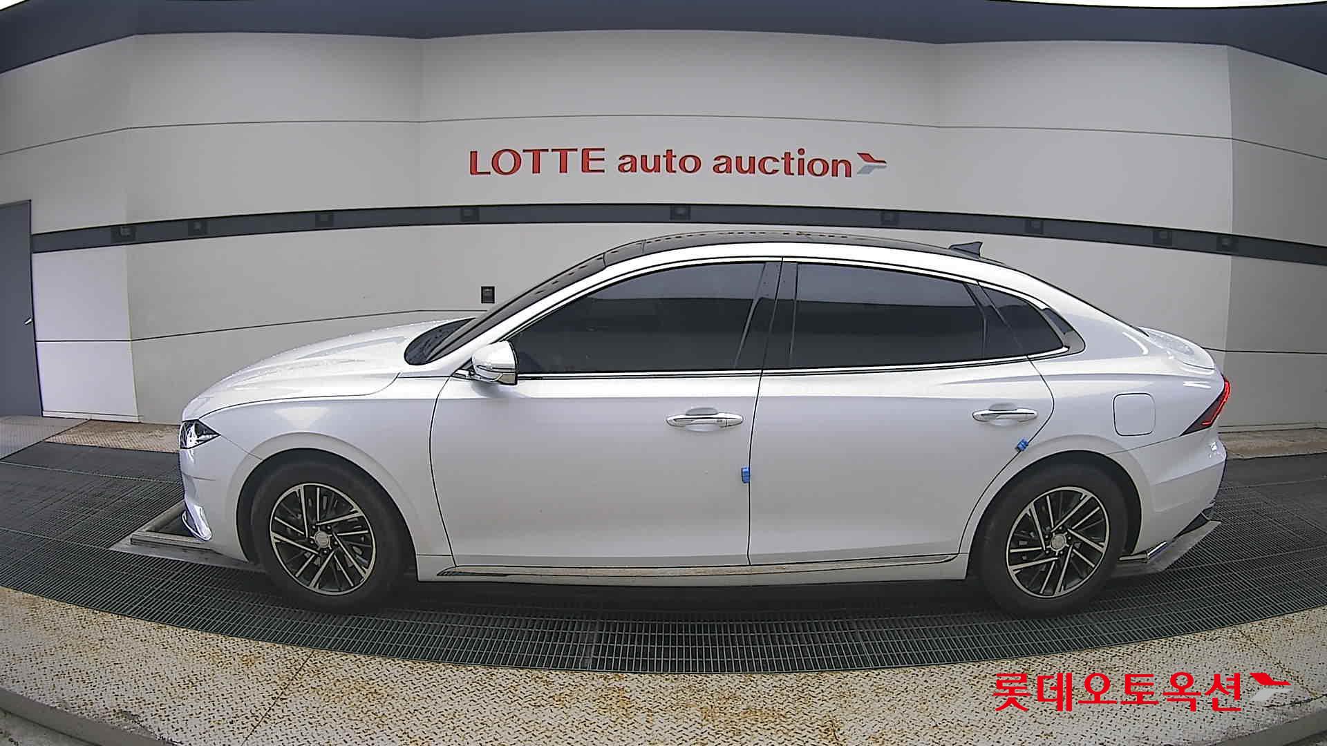 2021 - hyundai grandeur