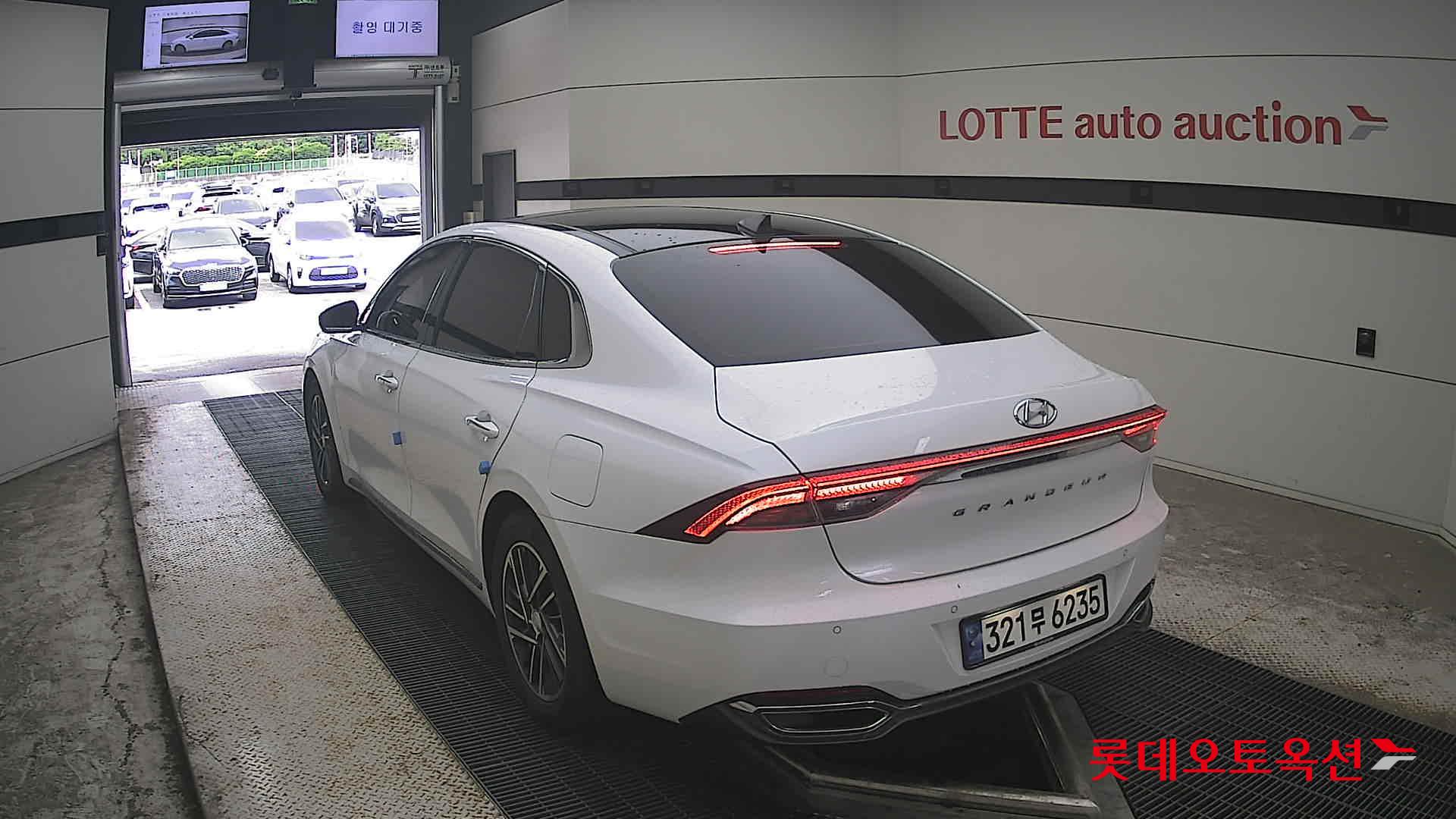 2021 - hyundai grandeur