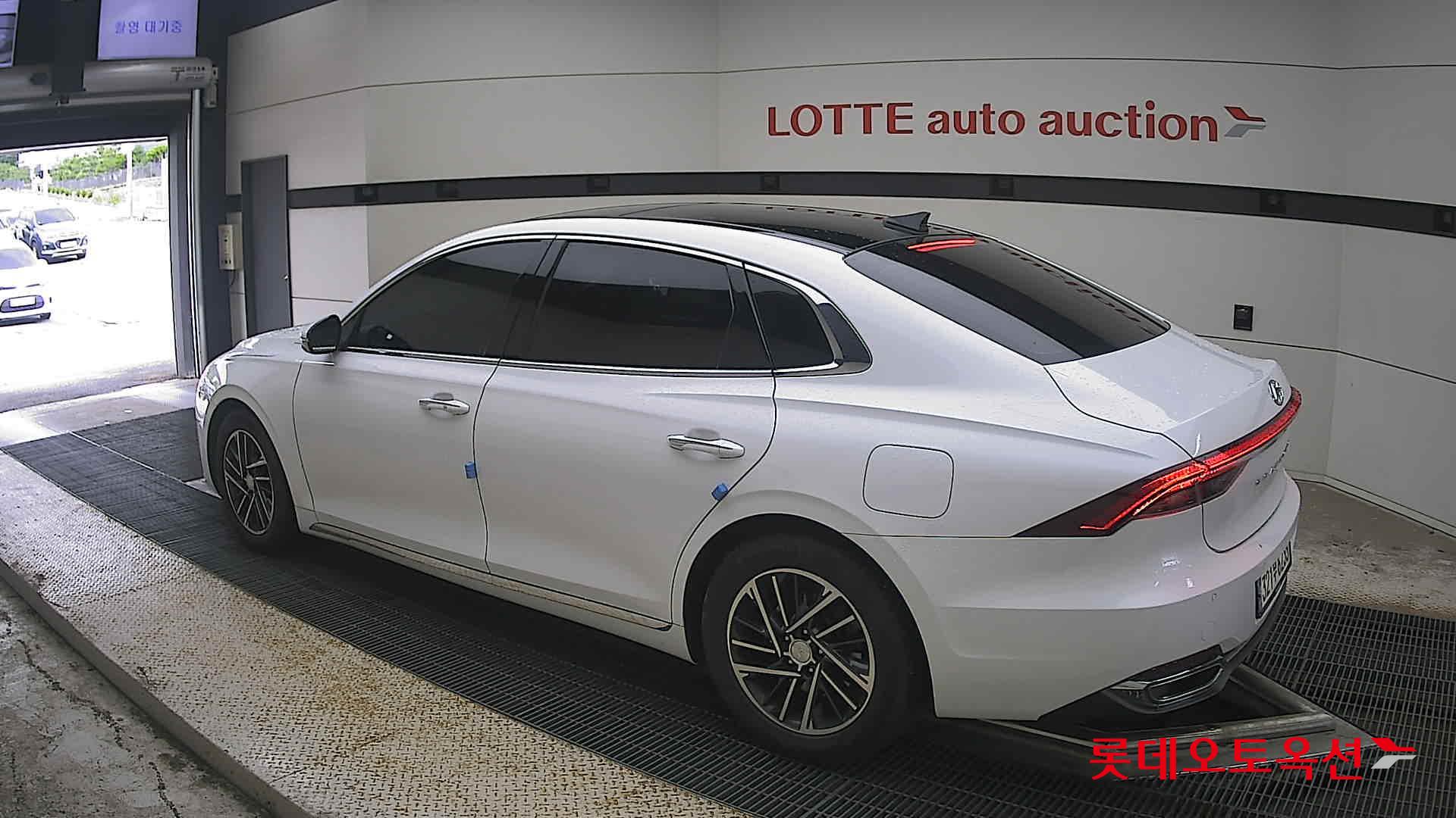 2021 - hyundai grandeur