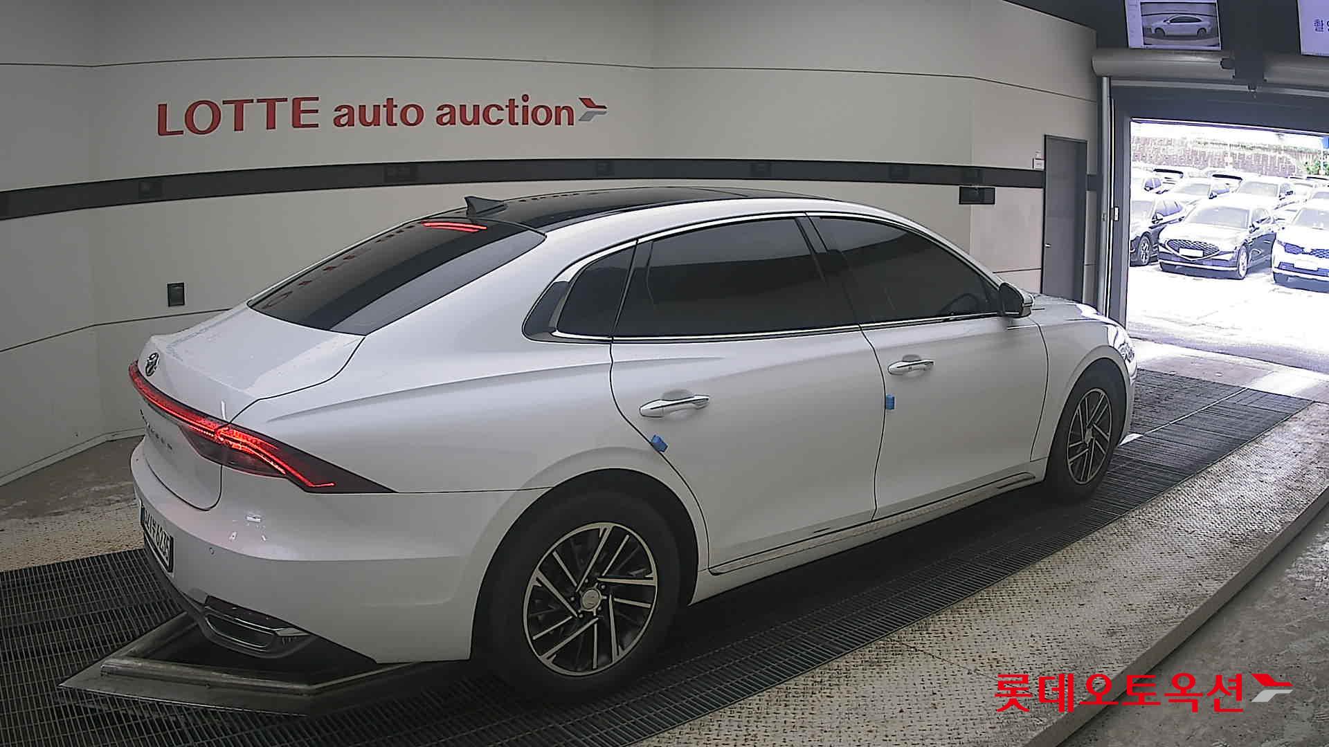 2021 - hyundai grandeur