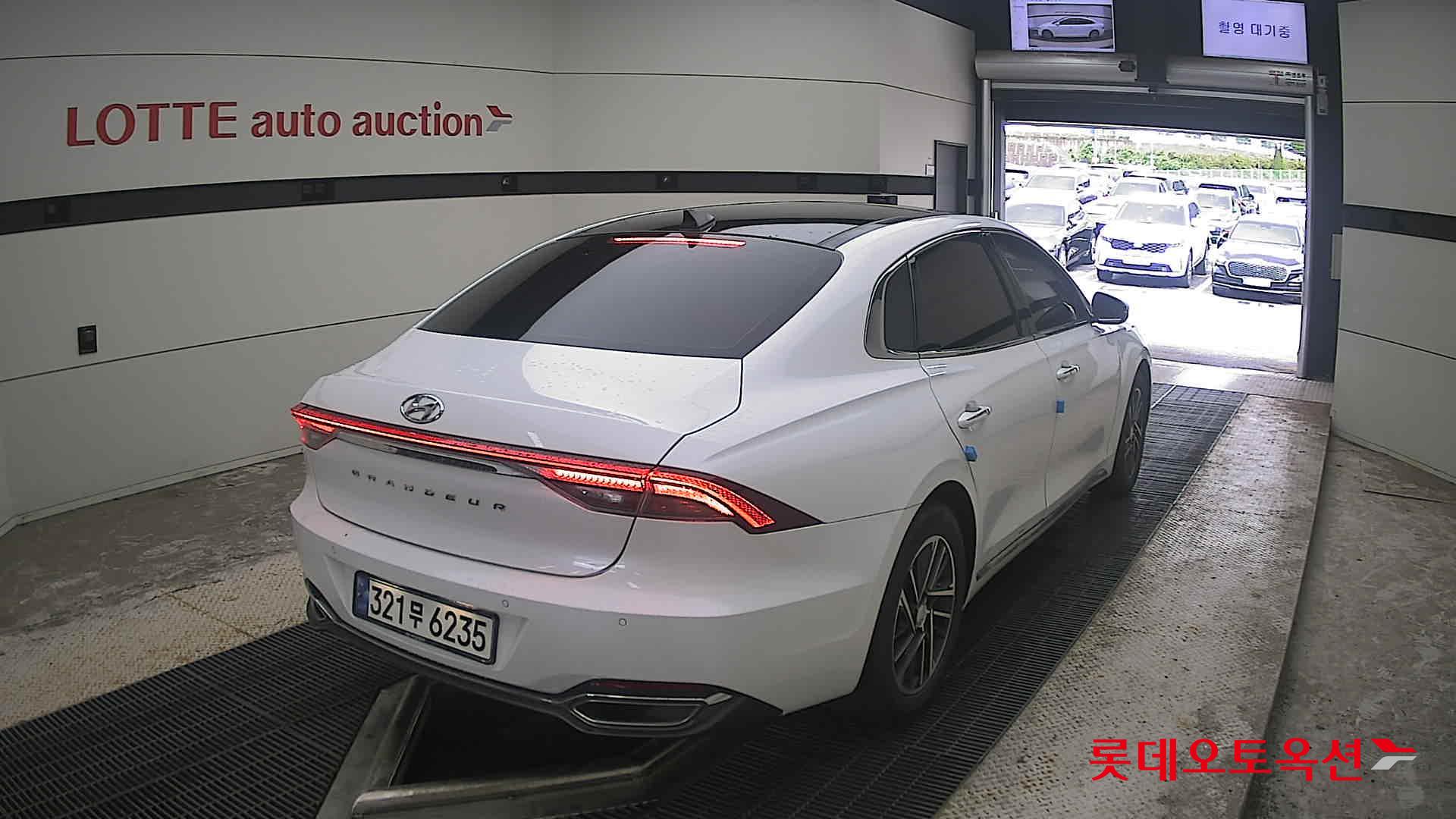2021 - hyundai grandeur
