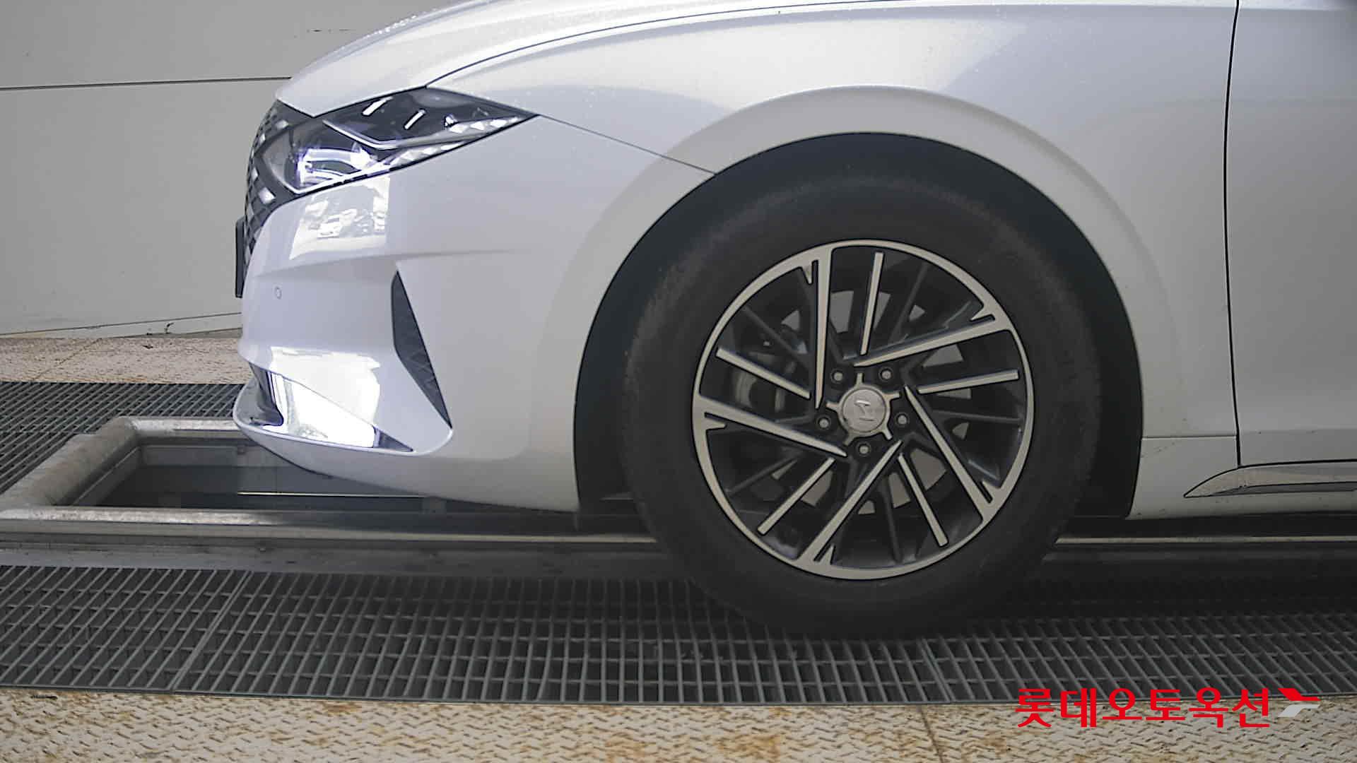 2021 - hyundai grandeur