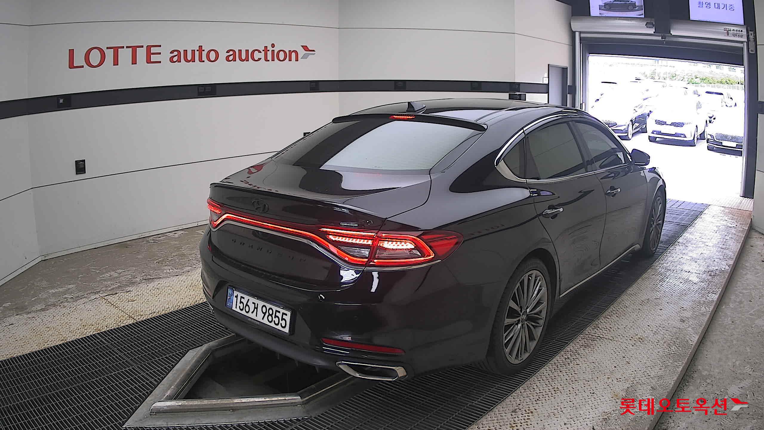 2018 - hyundai grandeur
