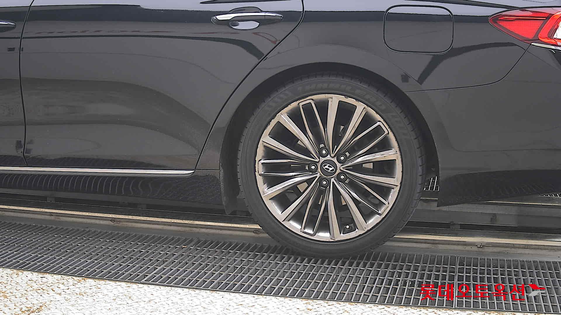 2018 - hyundai grandeur