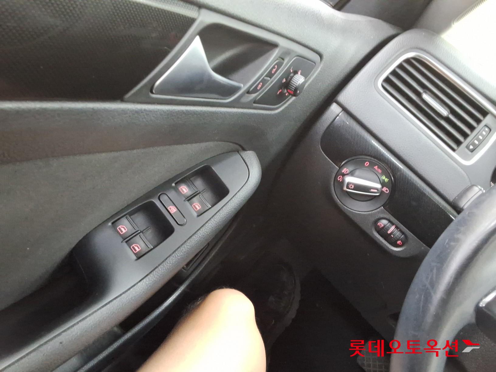 2013 - volkswagen jetta