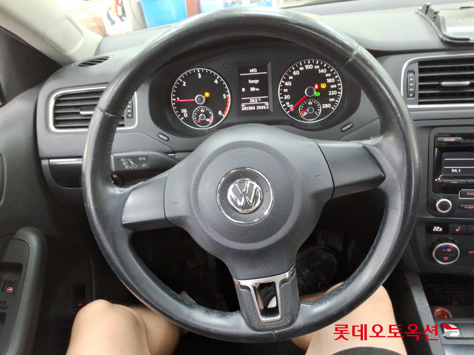 2013 - volkswagen jetta
