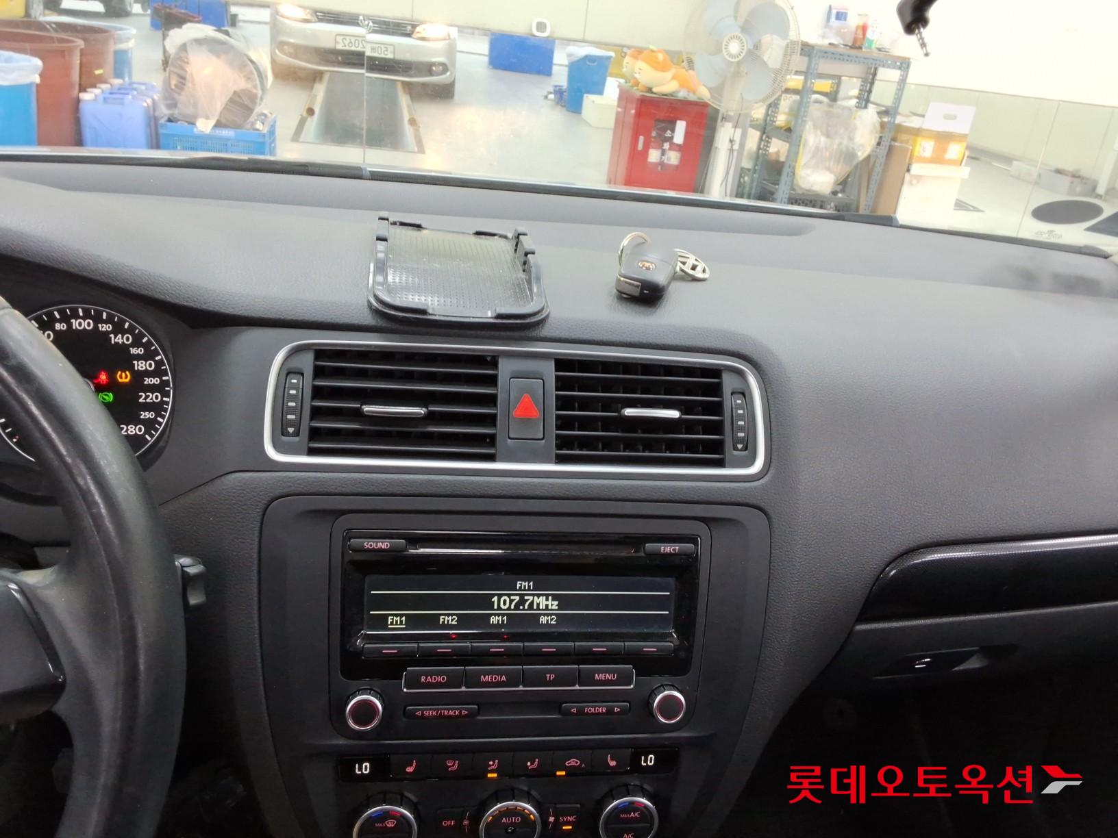 2013 - volkswagen jetta