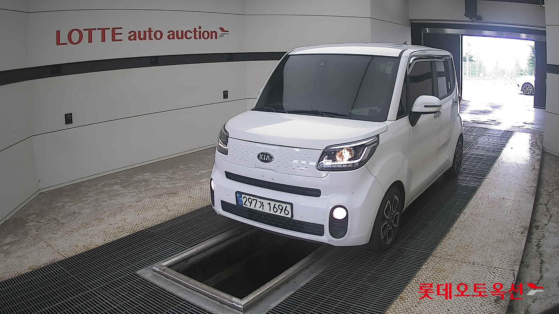 2021 - kia ray