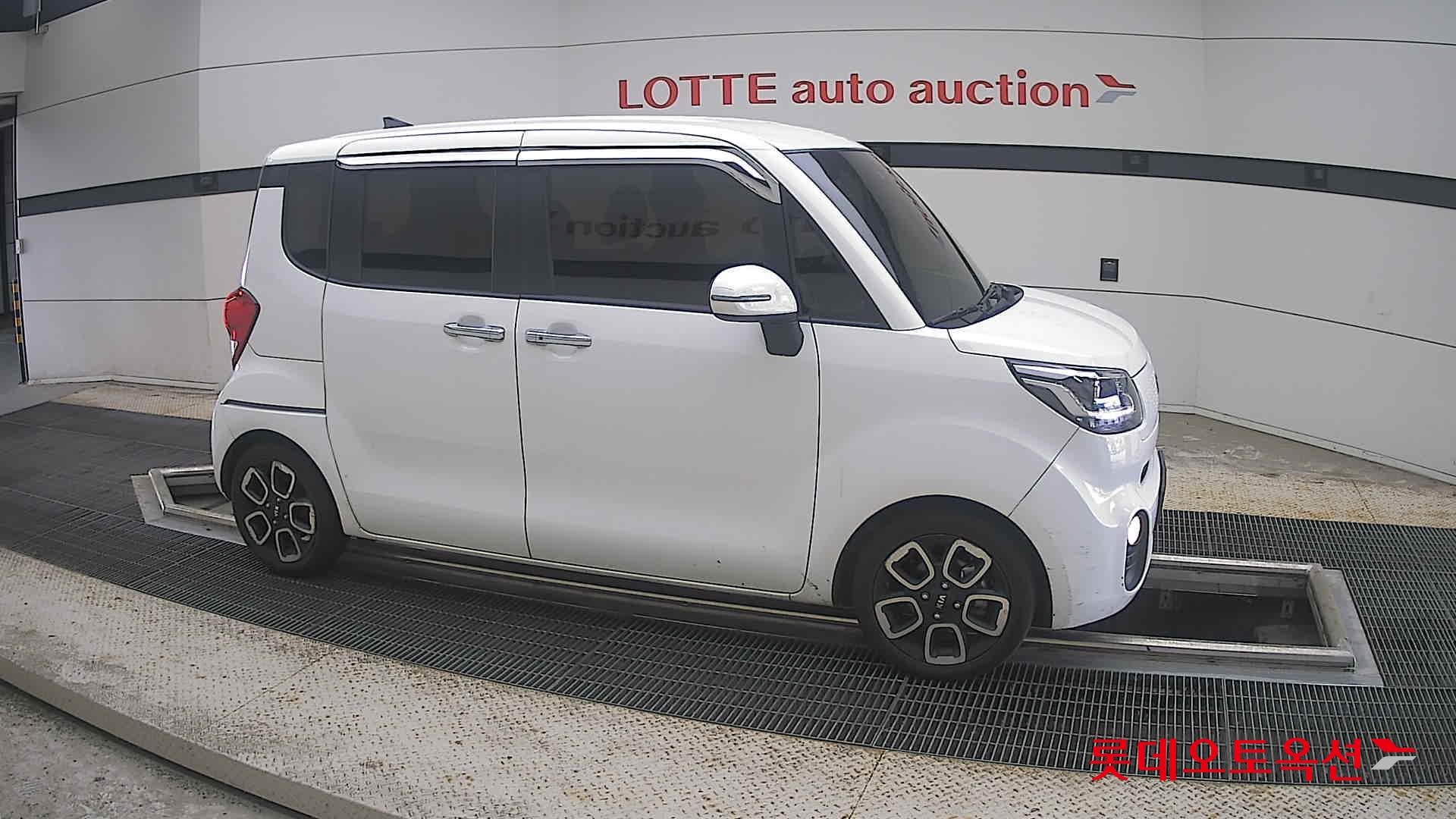 2021 - kia ray