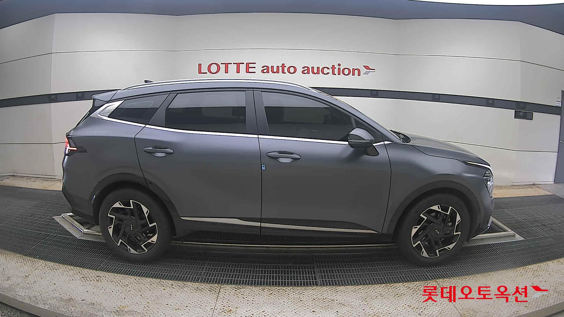 2022 - kia sportage