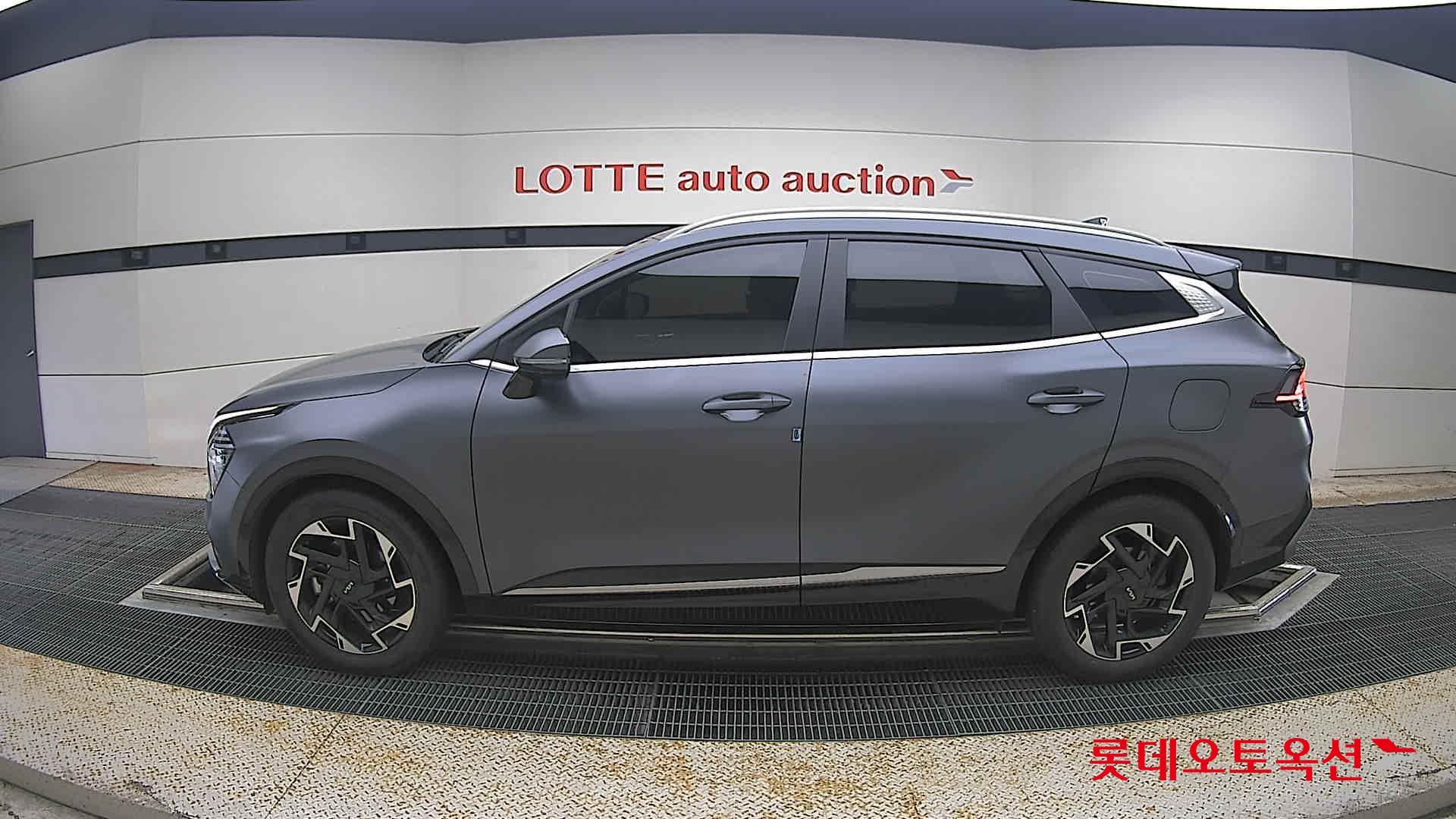 2022 - kia sportage