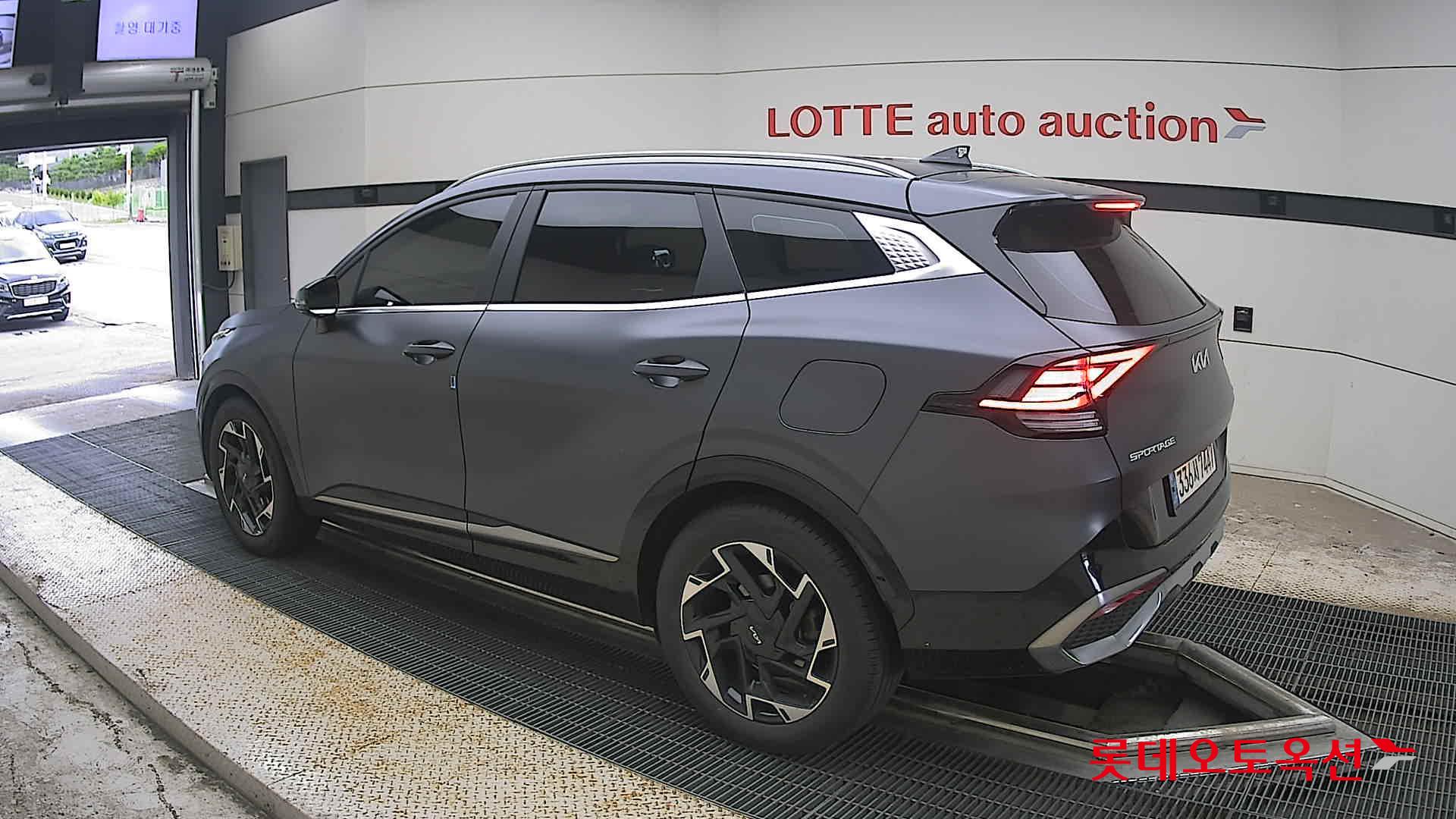 2022 - kia sportage