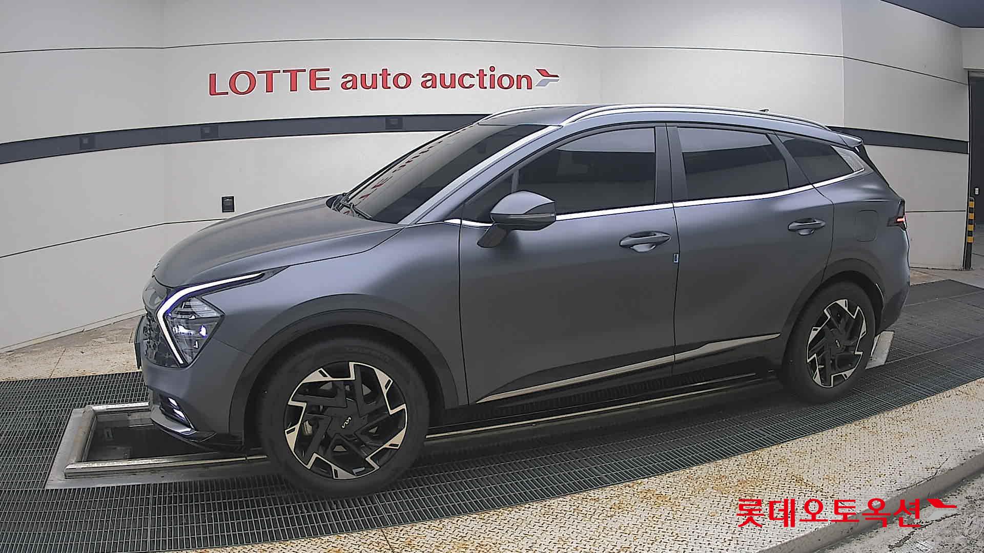 2022 - kia sportage