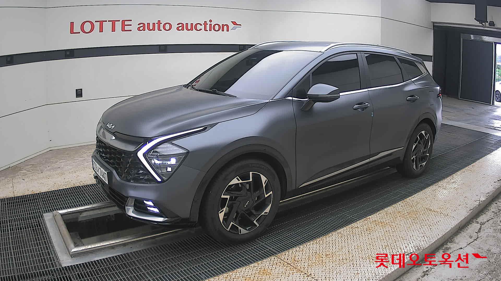 2022 - kia sportage