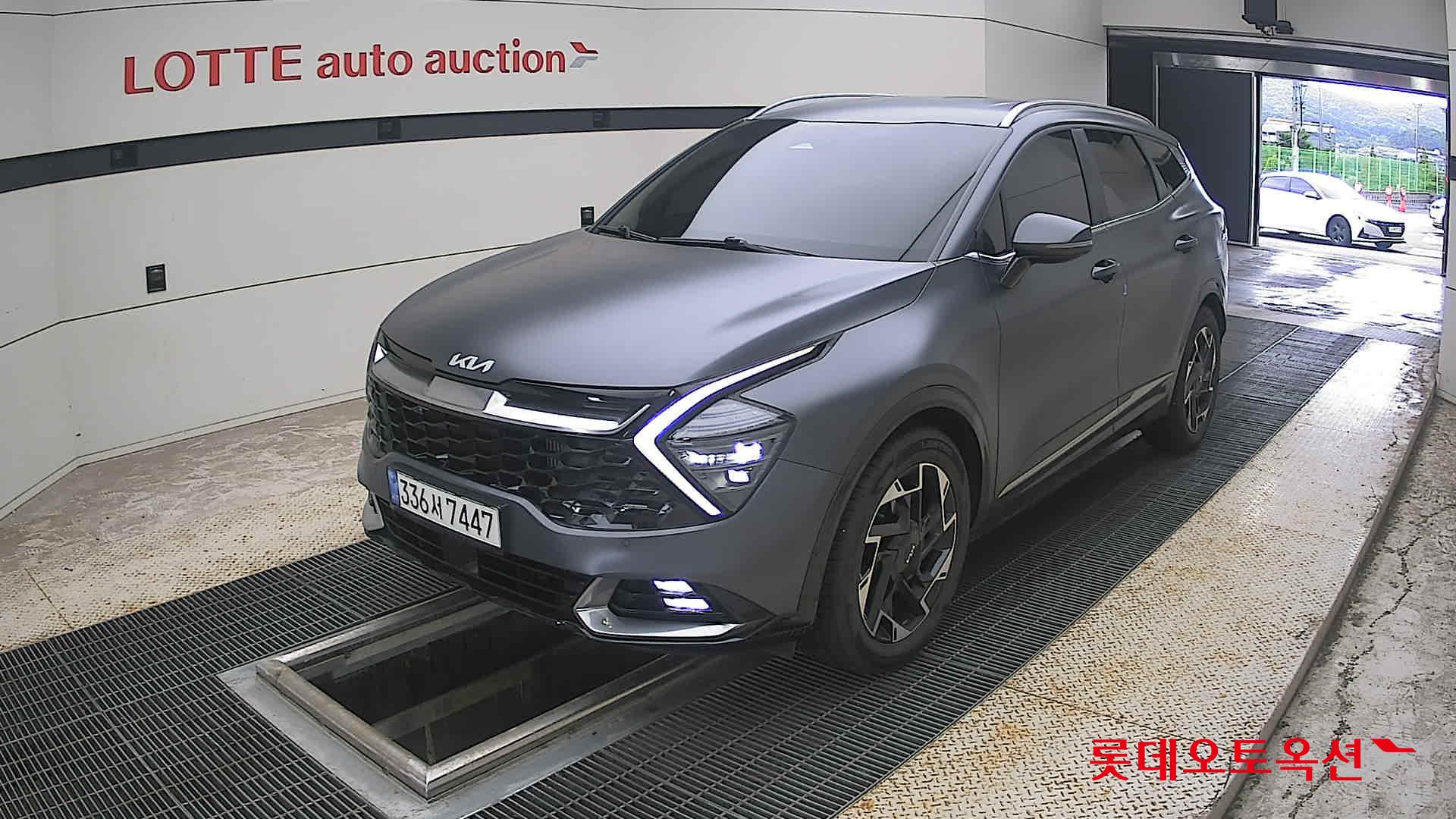 2022 - kia sportage