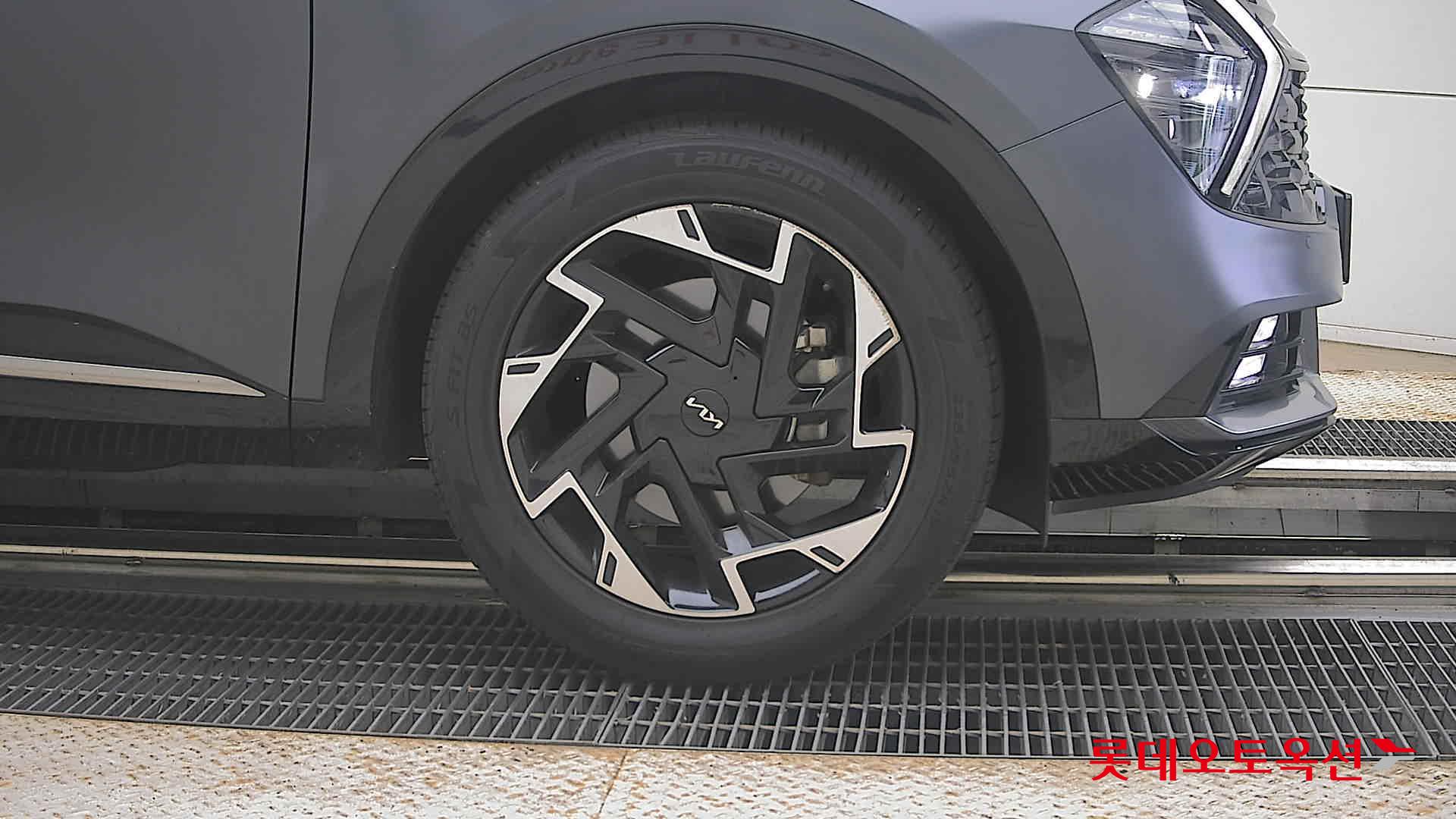 2022 - kia sportage