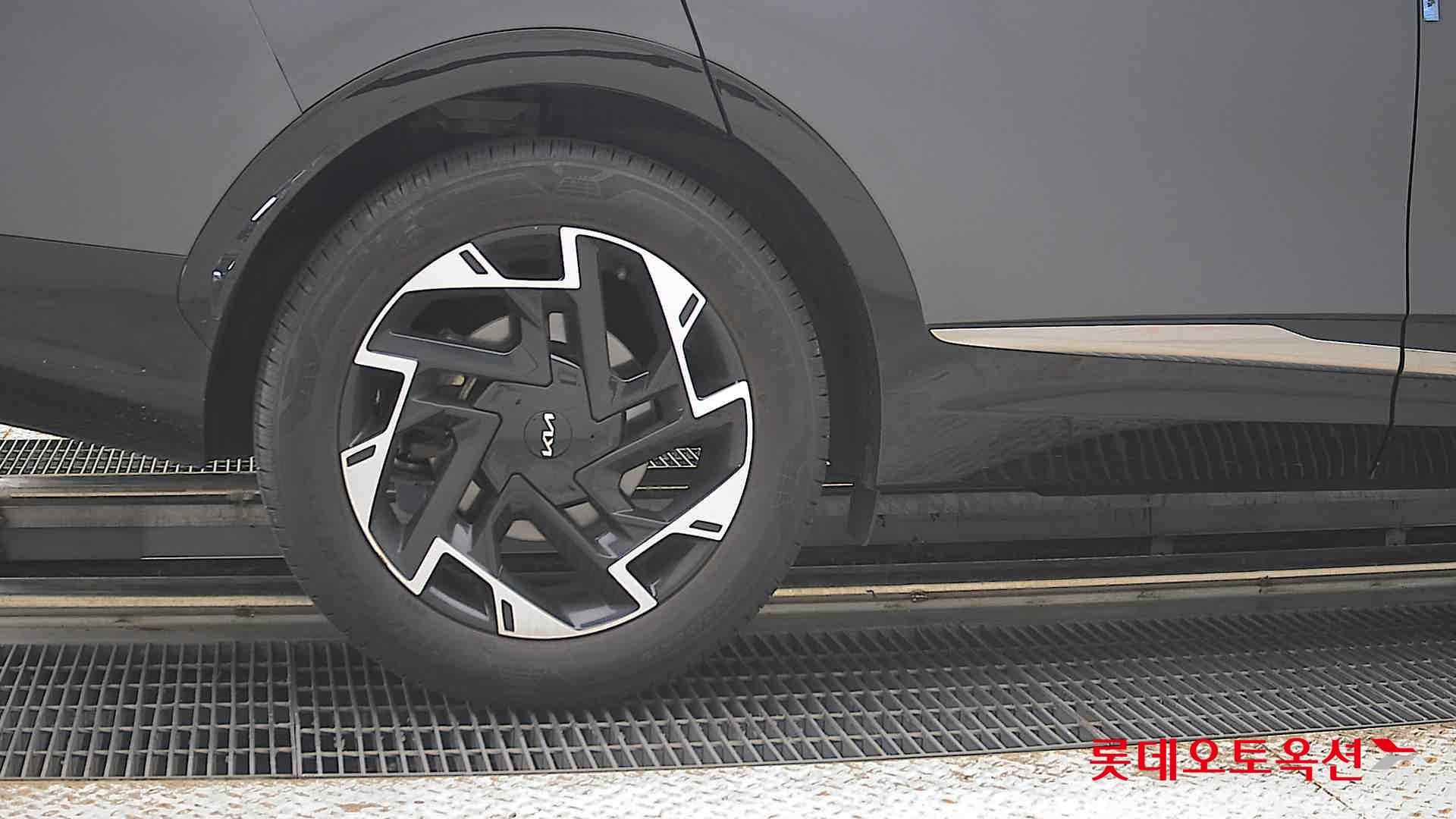 2022 - kia sportage