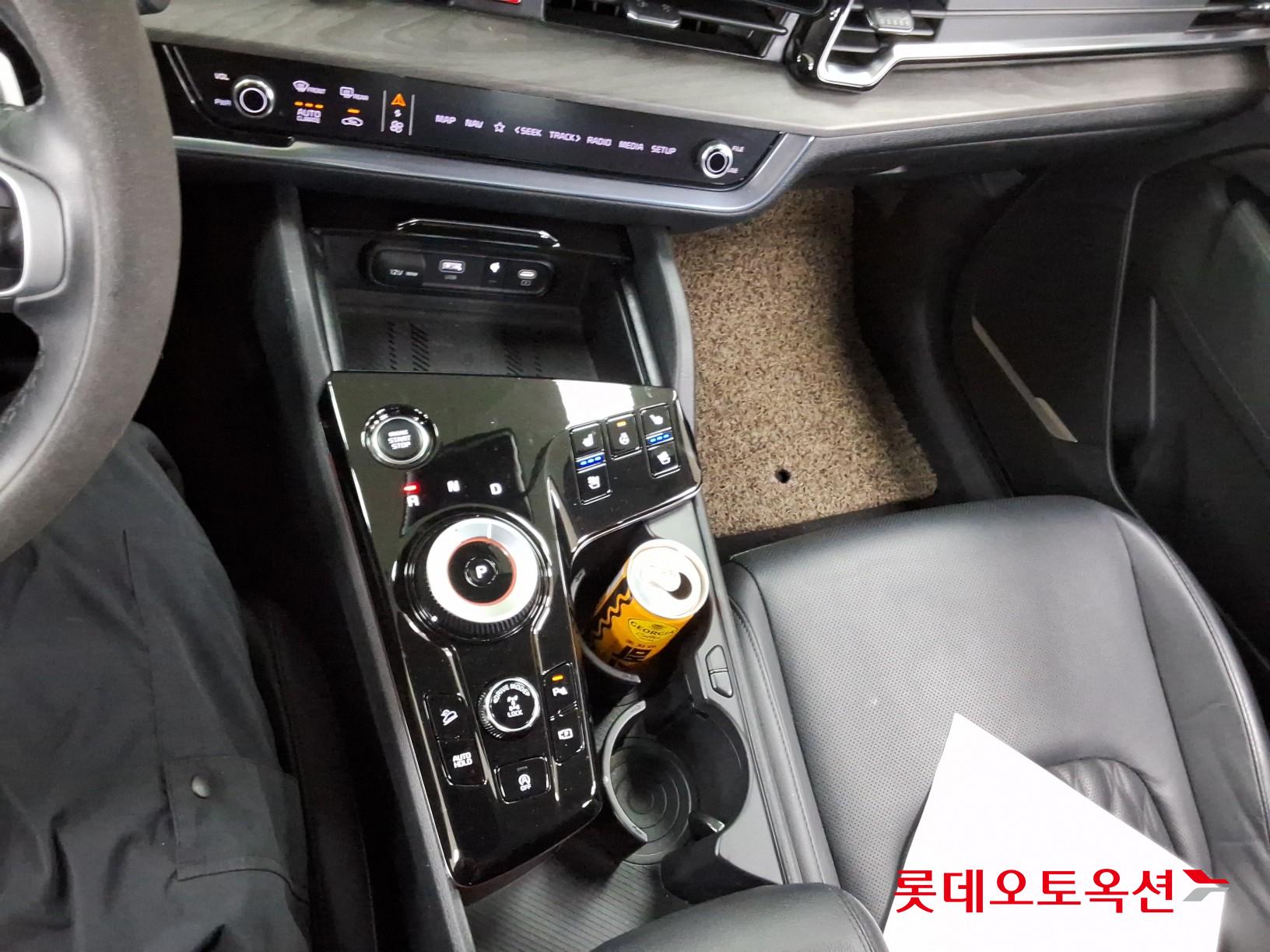 2022 - kia sportage