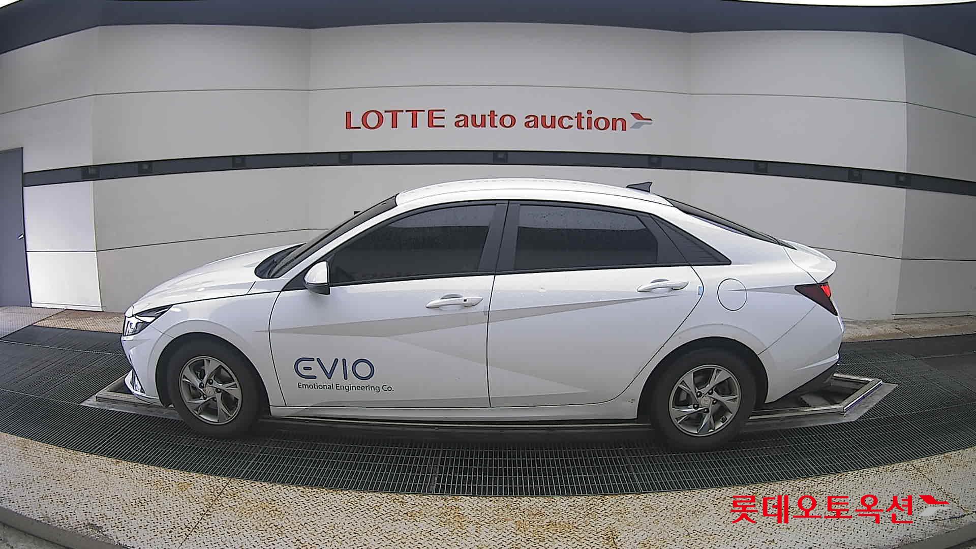 2021 - hyundai avante