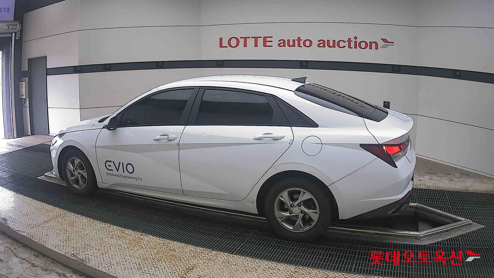2021 - hyundai avante