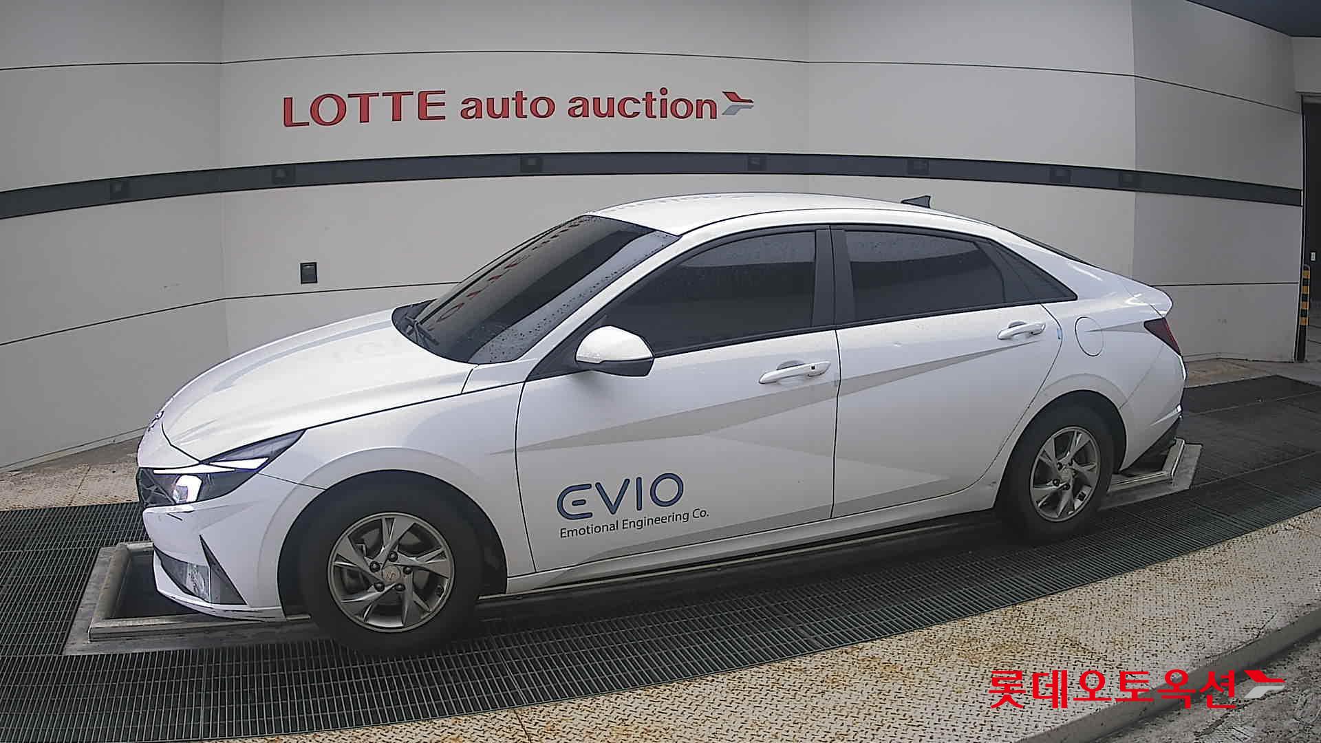 2021 - hyundai avante