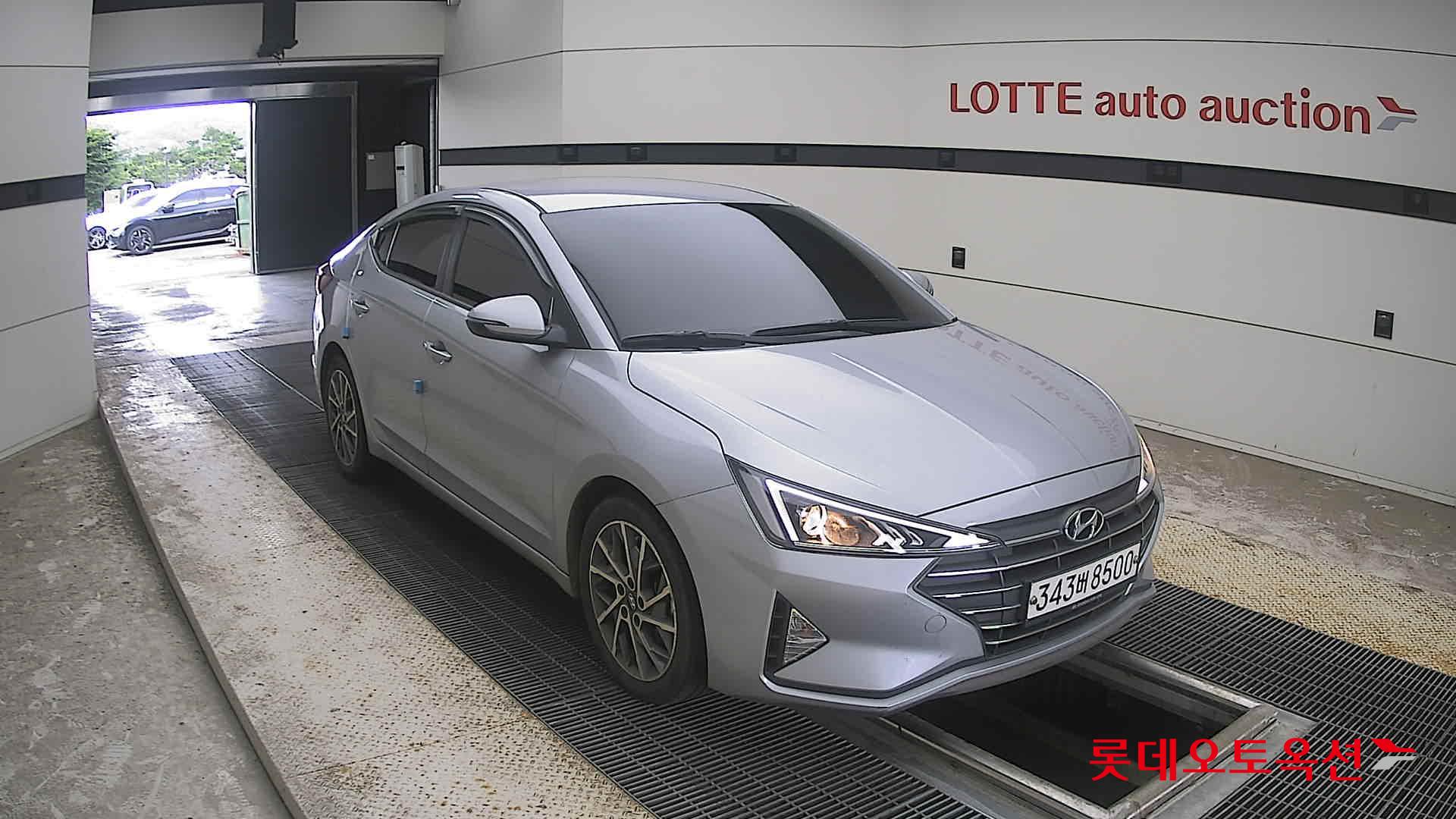 2020 - hyundai avante