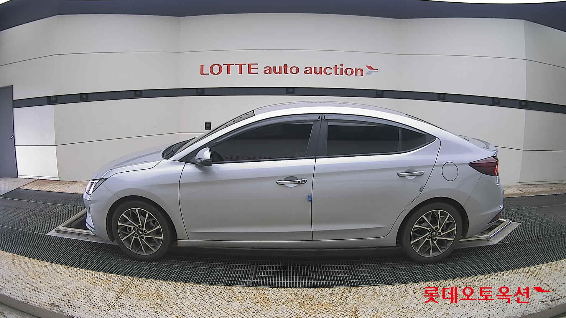 2020 - hyundai avante