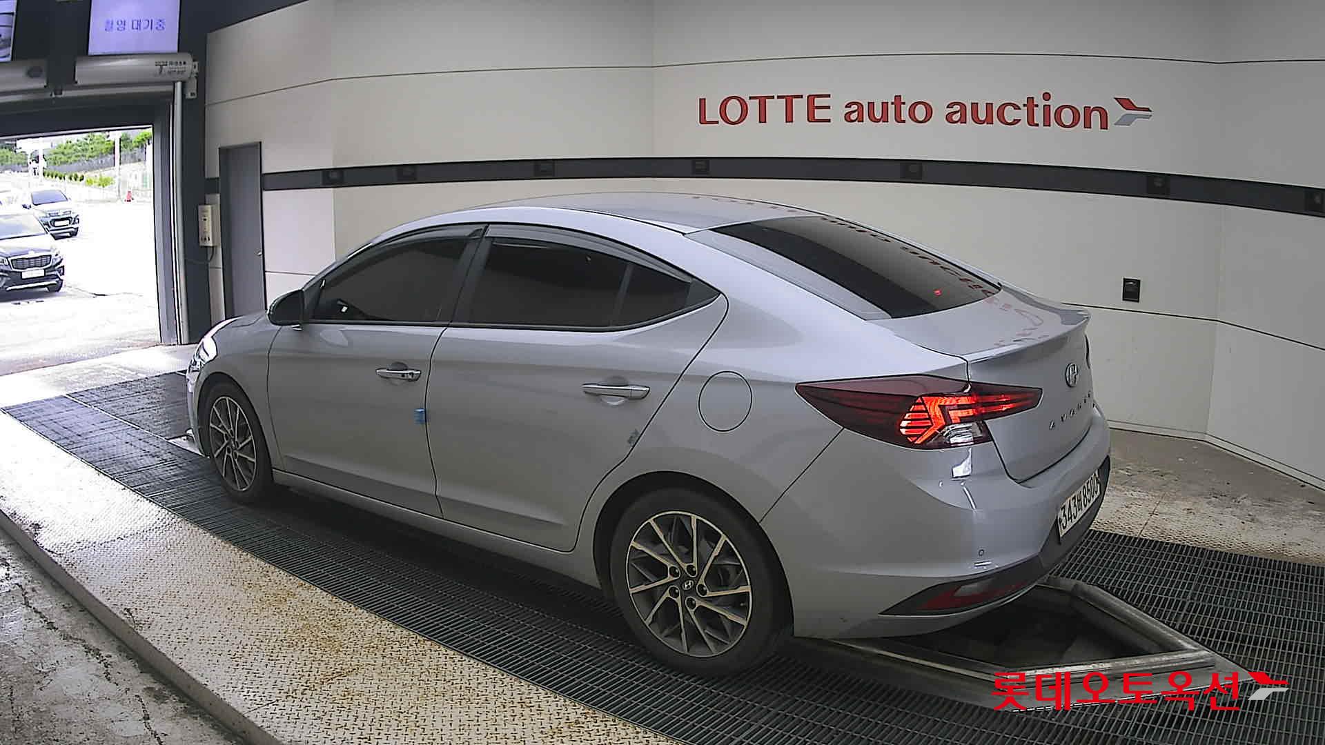2020 - hyundai avante