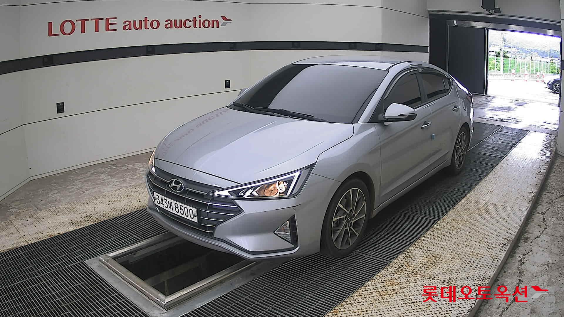 2020 - hyundai avante